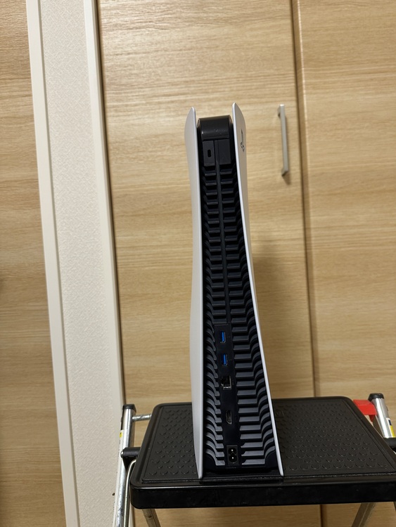 PS5 CFI1000（初期型）（ゲーム機本体・ゲームソフト）の商品画像 - 査定依頼日：2025年8月1日 - 最高査定価格：30,000円