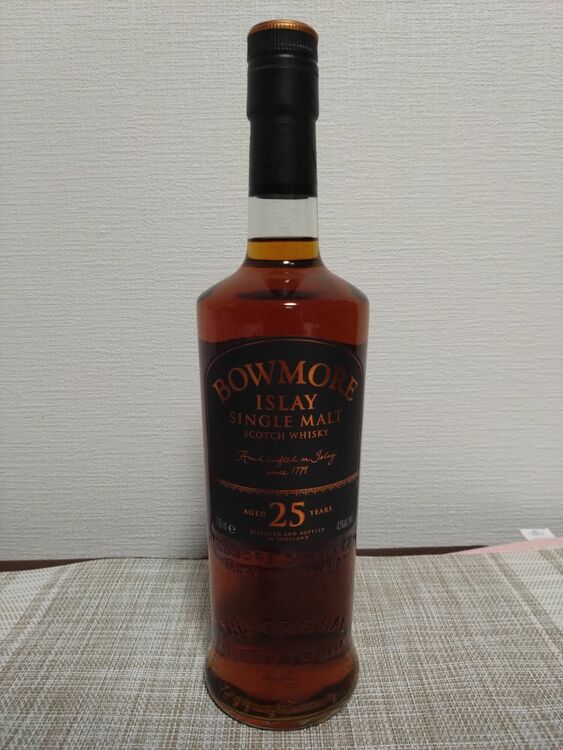 ボウモア25年（お酒）の商品画像 - 査定依頼日：2025年7月28日 - 最高査定価格：1,112,000円