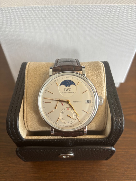 ポートフィノ・ハンドワインド・ムーンフェイズ（高級時計）の商品画像 - 査定依頼日：2025年9月8日 - 最高査定価格：900,000円