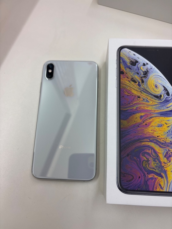 MT6V2J/A（スマホ）の商品画像 - 査定依頼日：2026年3月7日 - 最高査定価格：21,000円