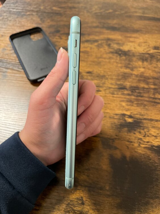 iPhone11 128GB SIMフリー（スマホ）の商品画像 - 査定依頼日：2025年1月16日 - 最高査定価格：26,000円