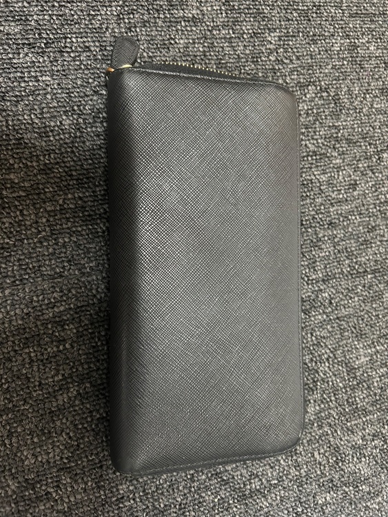 サフィアーノ（ブランド財布・小物）の商品画像 - 査定依頼日：2025年10月18日 - 最高査定価格：4,000円