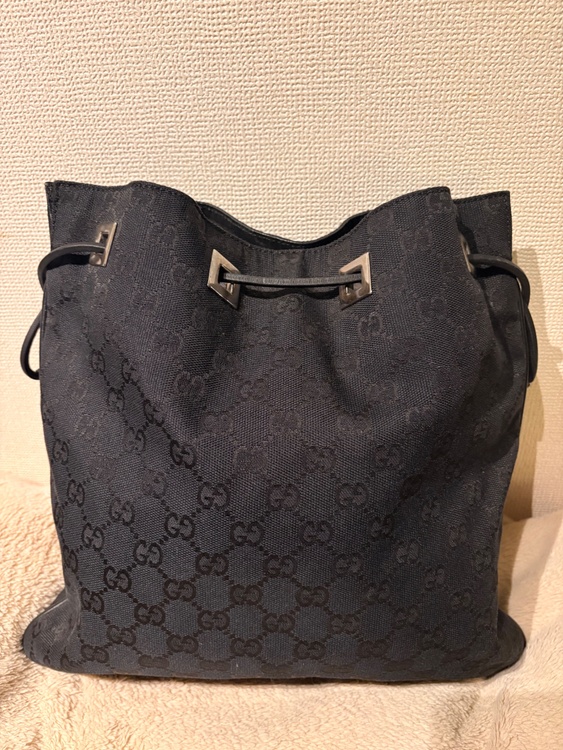 GUCCI ショルダーバック（ブランドバッグ）の商品画像 - 査定依頼日：2026年8月14日 - 最高査定価格：40,000円
