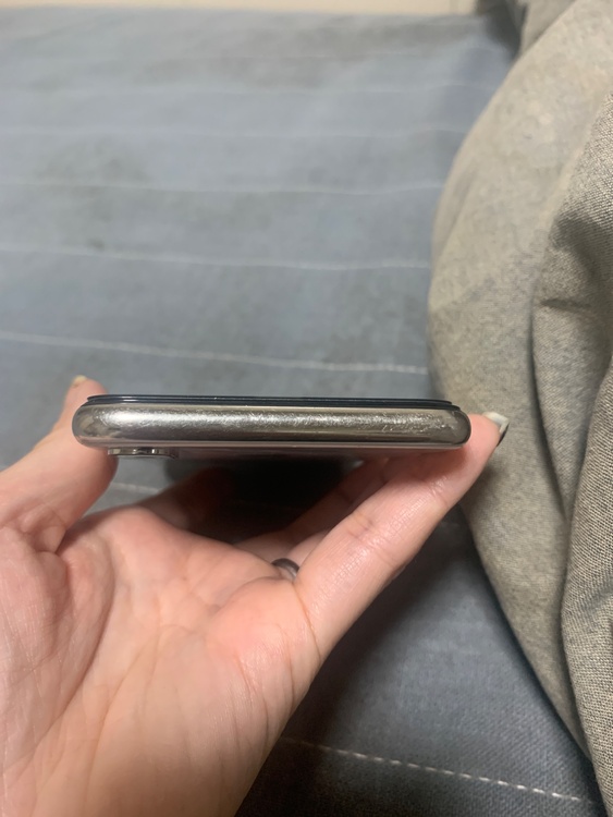 iPhoneX（スマホ）の商品画像 - 査定依頼日：2026年5月6日 - 最高査定価格：9,000円
