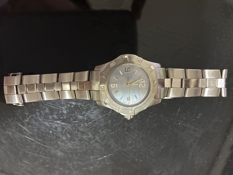 プロフェッショナル（高級時計）の商品画像 - 査定依頼日：2026年4月12日 - 最高査定価格：45,000円