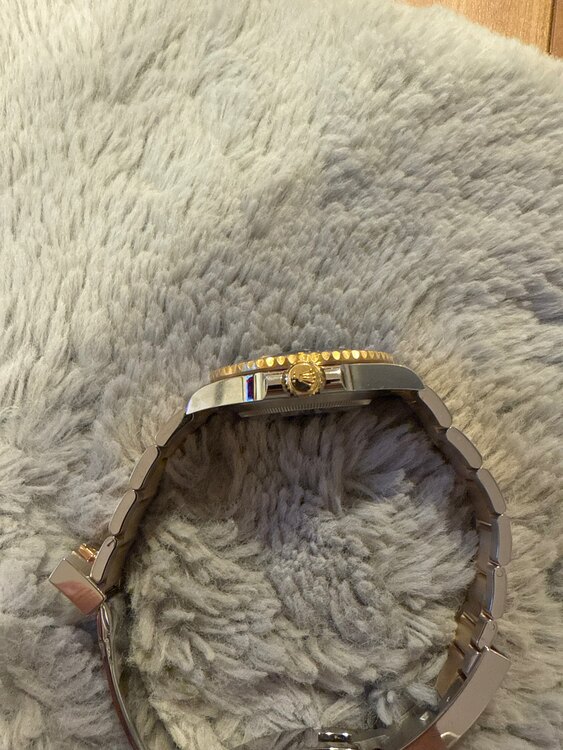 ロレックス サブマリーナー 126613la（高級時計）の商品画像 - 査定依頼日：2025年2月1日 - 最高査定価格：2,580,000円