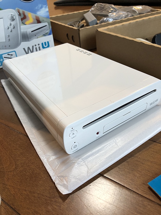 WiiU マリオカート8セット白（ゲーム機本体・ゲームソフト）の商品画像 - 査定依頼日：2020年4月18日 - 最高査定価格：4,200円