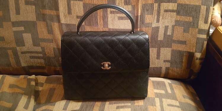 6881808（ブランドバッグ）の商品画像 - 査定依頼日：2025年1月19日 - 最高査定価格：350,000円