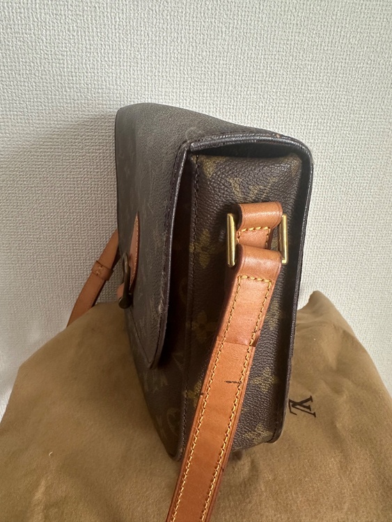 ルイヴィトン モノグラム（ブランドバッグ）の商品画像 - 査定依頼日：2026年9月25日 - 最高査定価格：15,000円