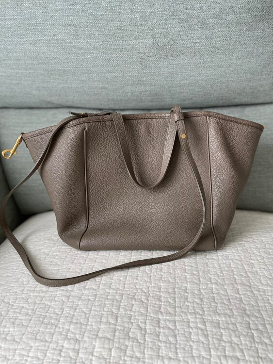 セリーヌ  （ブランドバッグ）の商品画像 - 査定依頼日：2024年12月20日 - 最高査定価格：85,000円