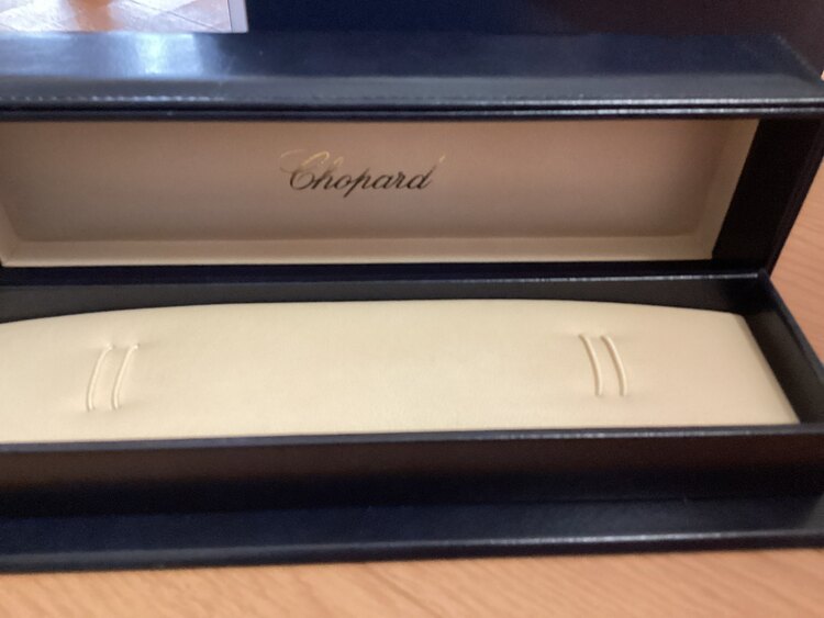 ショパール ハッピースポーツ 858（高級時計）の商品画像 - 査定依頼日：2025年4月25日 - 最高査定価格：780,000円