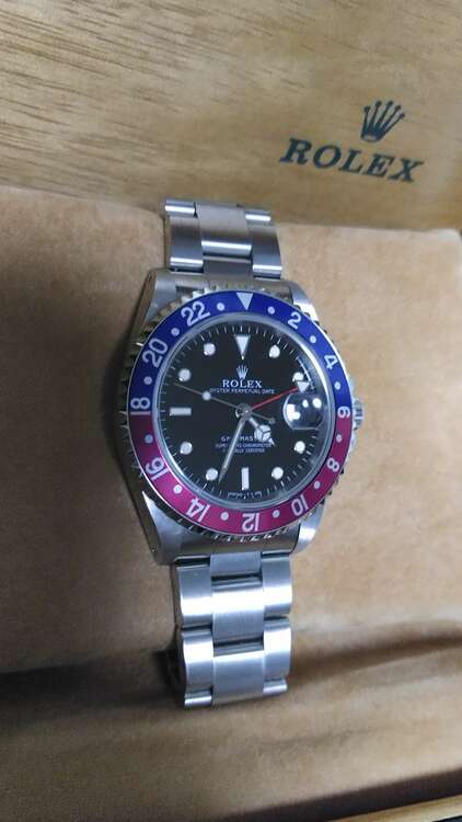 ロレックス GMTマスター 16700（高級時計）の商品画像 - 査定依頼日：2025年5月2日 - 最高査定価格：2,050,000円