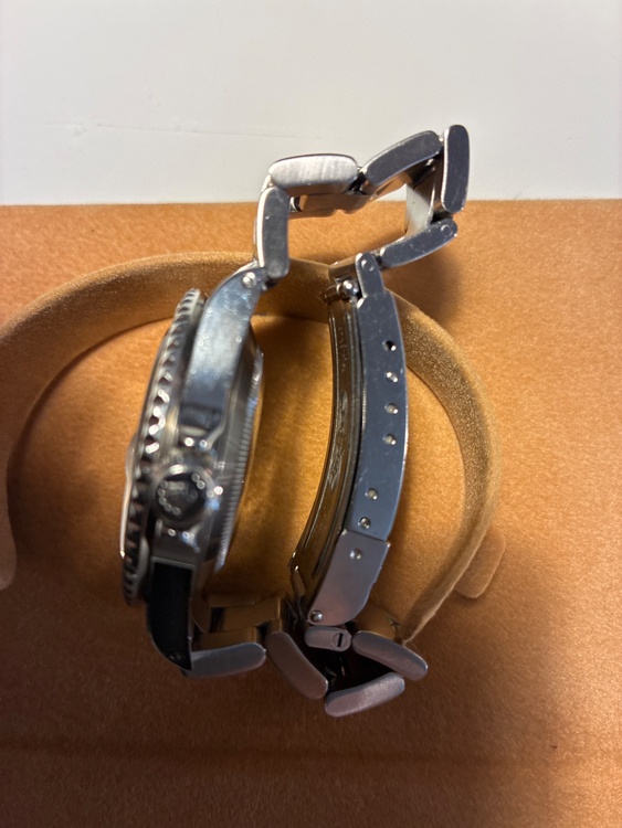 ロレックス サブマリーナー 1669（高級時計）の商品画像 - 査定依頼日：2026年1月24日 - 最高査定価格：1,600,000円