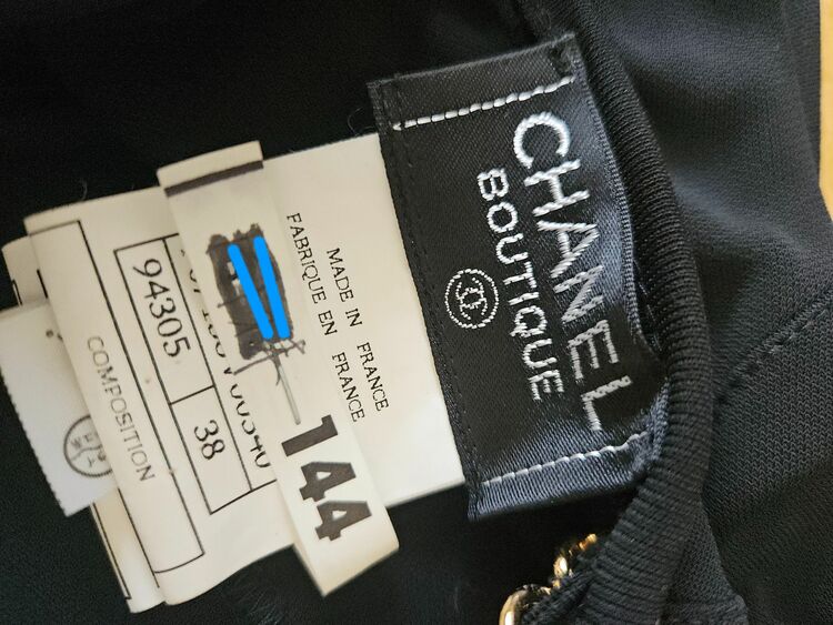 ワンピース（ブランド財布・小物）の商品画像 - 査定依頼日：2025年9月27日 - 最高査定価格：25,000円