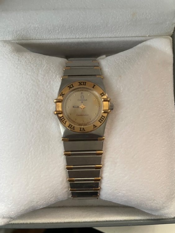 オメガ コンステーション （高級時計）の商品画像 - 査定依頼日：2026年3月9日 - 最高査定価格：250,000円