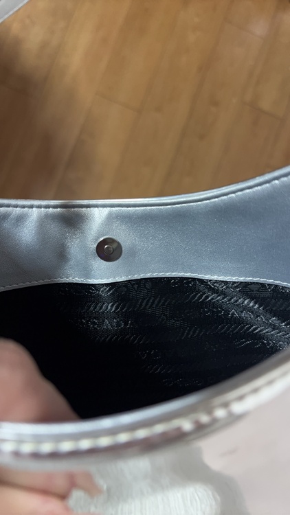 プラダ  （ブランドバッグ）の商品画像 - 査定依頼日：2026年2月17日 - 最高査定価格：120,000円