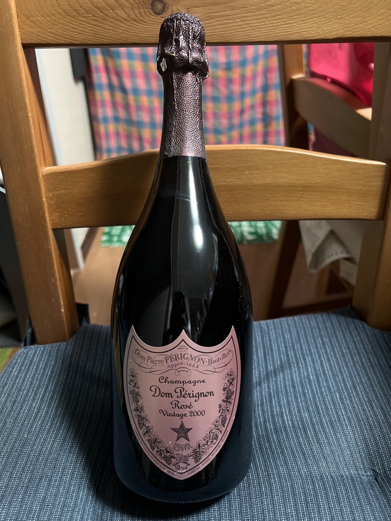 ドンペリロゼ ヴィンテージ2000年（お酒）の商品画像 - 査定依頼日：2025年11月8日 - 最高査定価格：30,000円