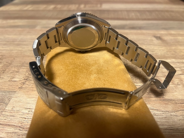 ロレックス サブマリーナー 14060（高級時計）の商品画像 - 査定依頼日：2026年2月9日 - 最高査定価格：1,450,000円