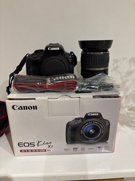 EOS kiss X7（カメラ）の商品画像 - 査定依頼日：2026年4月10日 - 最高査定価格：18,000円