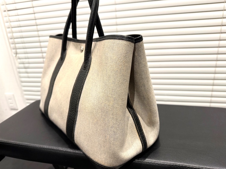 ガーデンパーティ（ブランドバッグ）の商品画像 - 査定依頼日：2025年12月19日 - 最高査定価格：100,000円