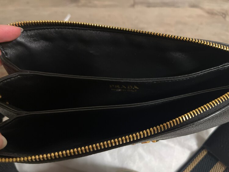 プラダ  （ブランドバッグ）の商品画像 - 査定依頼日：2025年4月22日 - 最高査定価格：140,000円