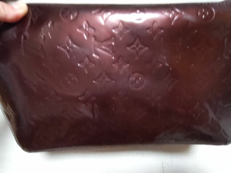 ヴェルニ　ベルビューGMトートバッグ（ブランドバッグ）の商品画像 - 査定依頼日：2025年9月16日 - 最高査定価格：50,000円