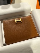 ベアンコンパクト（ブランド財布・小物）の商品画像 - 査定依頼日：2025年6月10日 - 最高査定価格：250,000円