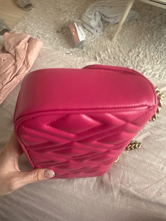 ミュウミュウ  （ブランドバッグ）の商品画像 - 査定依頼日：2026年4月5日 - 最高査定価格：47,000円