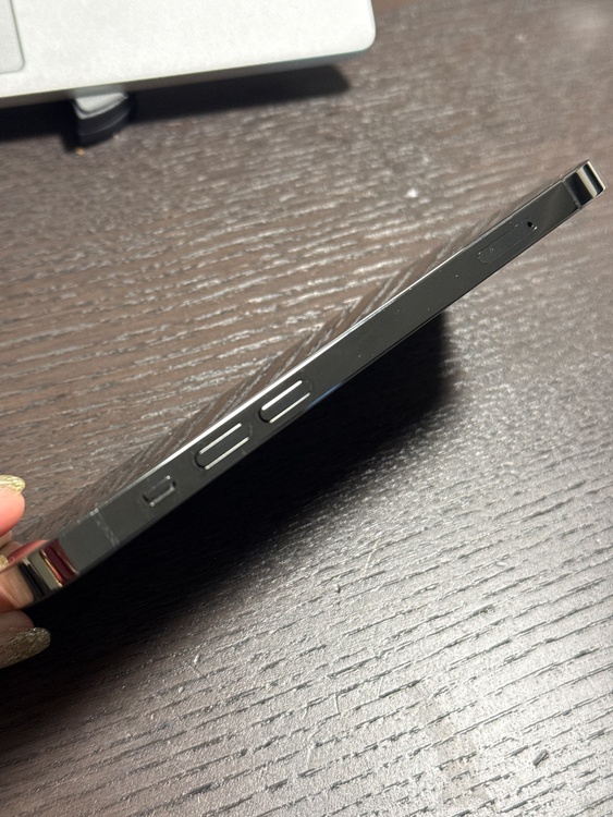 iPhone 12 Pro 512GB 楽天モバイル（スマホ）の商品画像 - 査定依頼日：2026年1月14日 - 最高査定価格：33,000円