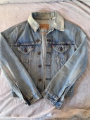 リーバイス （Levi Strauss & Co.）のデニムジャケット70577-0217（XS）（古着・ファッション）の商品画像 - 査定依頼日：2026年10月7日 - 最高査定価格：500円