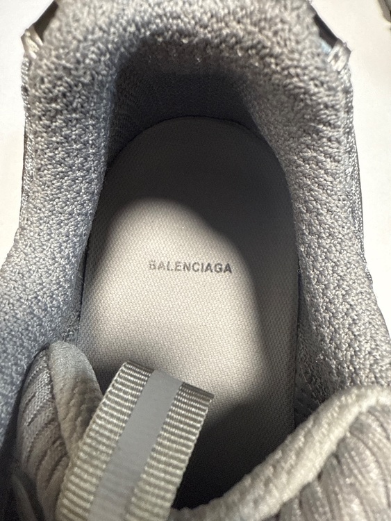 バレンシアガ  （ブランドバッグ）の商品画像 - 査定依頼日：2025年7月24日 - 最高査定価格：30,000円