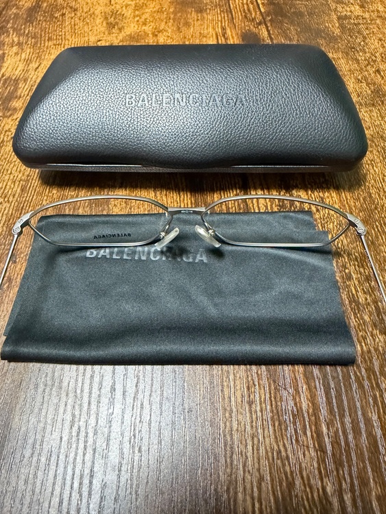 ジオメトリック シルバーフレーム　BB0453O001 Optical ex（古着・ファッション）の商品画像 - 査定依頼日：2026年9月3日 - 最高査定価格：13,000円