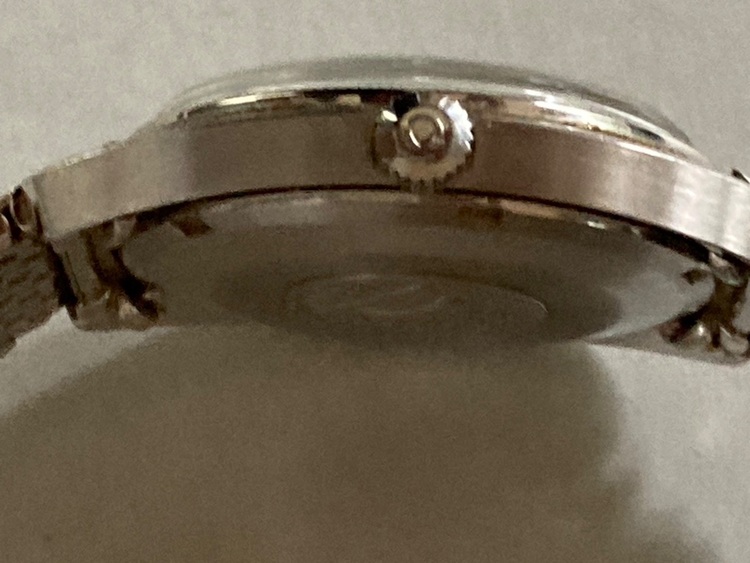 オメガ コンステーション SS AT シルバー（高級時計）の商品画像 - 査定依頼日：2025年6月25日 - 最高査定価格：100,000円