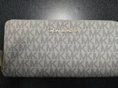 長財布（ブランド財布・小物）の商品画像 - 査定依頼日：2025年12月19日 - 最高査定価格：30,000円