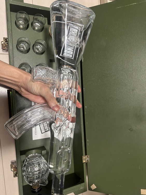 Kalashnikov Vodka（お酒）の商品画像 - 査定依頼日：2025年12月4日 - 最高査定価格：1,000円