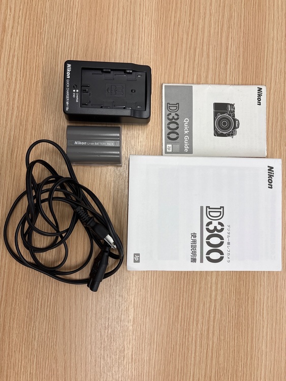 デジタル一眼レフカメラ　D300（カメラ）の商品画像 - 査定依頼日：2025年10月14日 - 最高査定価格：12,000円