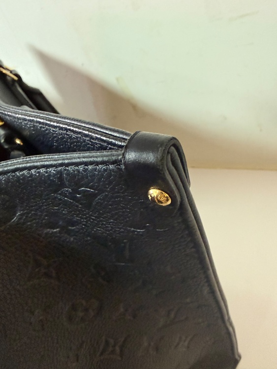 オンザゴーMM モノグラムアンプラント M45595（ブランドバッグ）の商品画像 - 査定依頼日：2026年2月9日 - 最高査定価格：280,000円