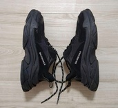 バレンシアガ  （ブランドバッグ）の商品画像 - 査定依頼日：2025年6月18日 - 最高査定価格：20,000円