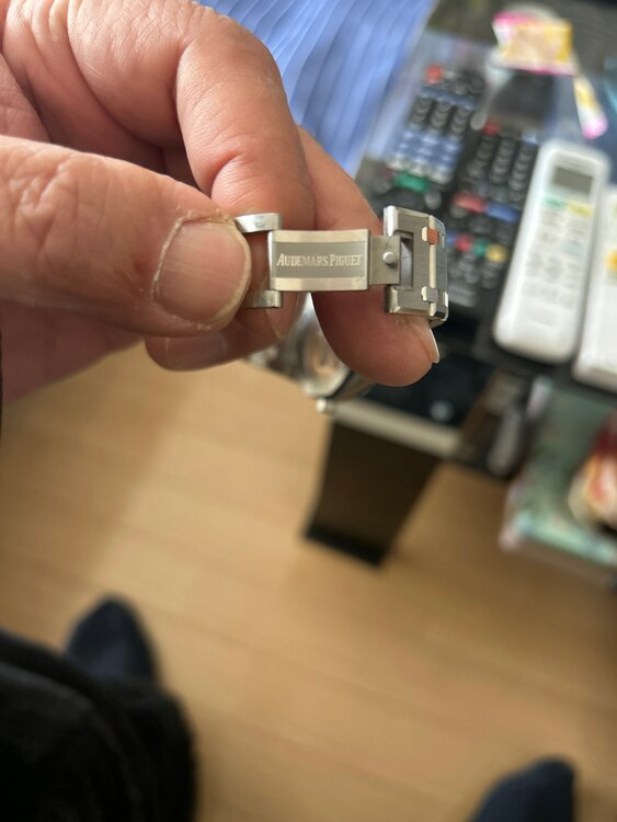 オーデマピゲ ロイヤルオーク （高級時計）の商品画像 - 査定依頼日：2025年3月8日 - 最高査定価格：7,350,000円