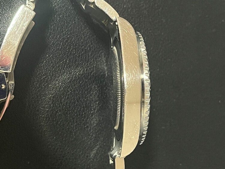 ロレックス GMTマスター 116710Ln（高級時計）の商品画像 - 査定依頼日：2025年3月2日 - 最高査定価格：1,800,000円