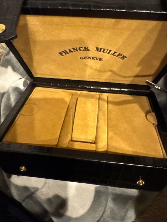 フランクミュラー ロングアイランド プティK1（高級時計）の商品画像 - 査定依頼日：2025年2月11日 - 最高査定価格：250,000円