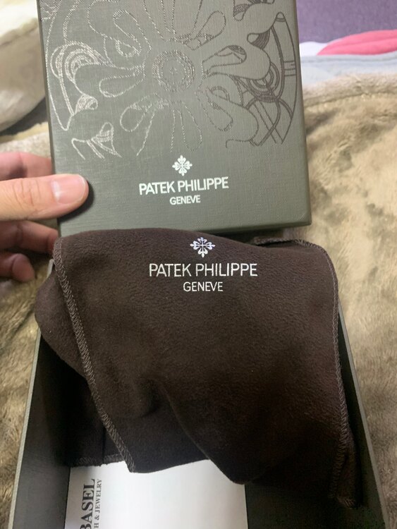 パテックフィリップ カフス カラトラバ 十字 カフスリンク ギヨシェ K18YG（金・貴金属）の商品画像 - 査定依頼日：2025年3月23日 - 最高査定価格：222,000円