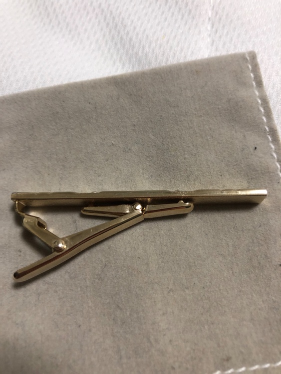 ネクタイピン？（金・貴金属）の商品画像 - 査定依頼日：2025年12月18日 - 最高査定価格：100,000円