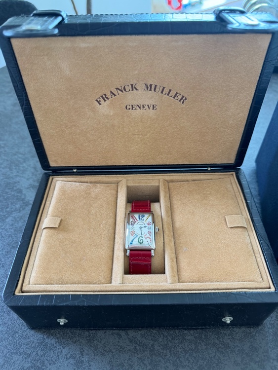 フランクミュラー ロングアイランド （高級時計）の商品画像 - 査定依頼日：2026年2月10日 - 最高査定価格：600,000円