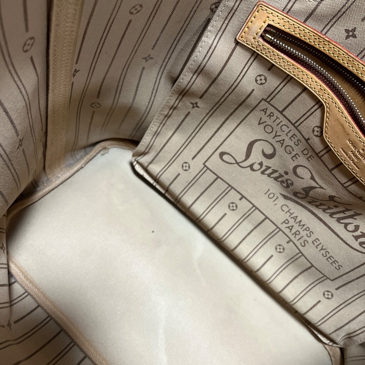 ヴィトン　ネヴァーフル（ブランドバッグ）の商品画像 - 査定依頼日：2025年10月14日 - 最高査定価格：50,000円