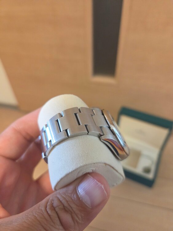 ロレックス パーペチュアル（高級時計）の商品画像 - 査定依頼日：2026年8月24日 - 最高査定価格：1,600,000円