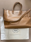 プラダ  （ブランドバッグ）の商品画像 - 査定依頼日：2026年1月9日 - 最高査定価格：63,000円