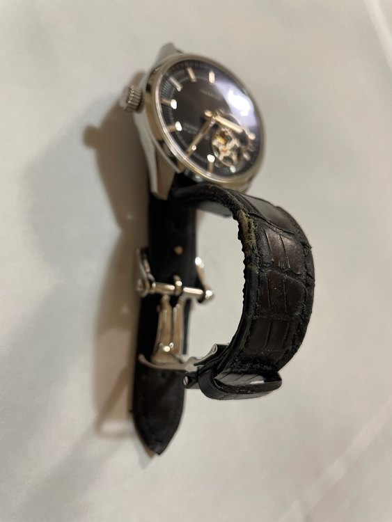 EL PRIMERO Synopsis（高級時計）の商品画像 - 査定依頼日：2023年9月30日 - 最高査定価格：280,000円