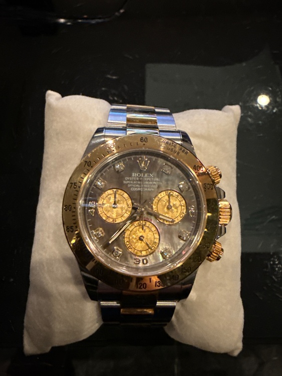 ロレックス デイトナ （高級時計）の商品画像 - 査定依頼日：2026年1月12日 - 最高査定価格：3,550,000円