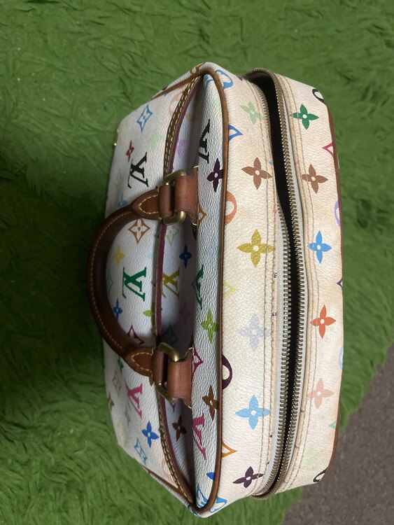 ルイヴィトン マルチカラー （ブランドバッグ）の商品画像 - 査定依頼日：2024年12月22日 - 最高査定価格：90,000円